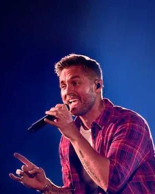 Brett Young Farmingville