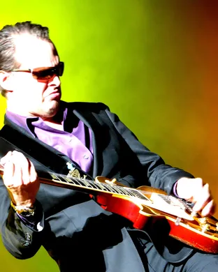 Joe Bonamassa Bridgeport