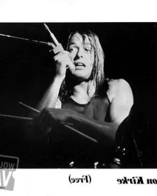 Simon Kirke