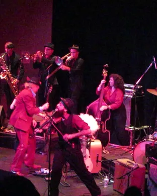Squirrel Nut Zippers New York